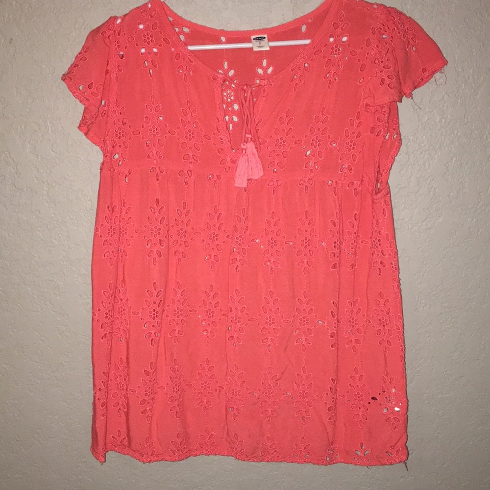 Old Navy shirt size small